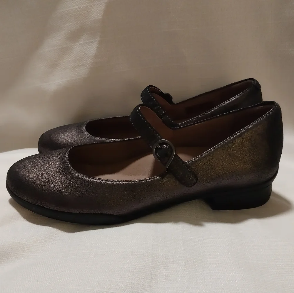 Dansko Kaelyn Graphite Shimmer Mary Jane Flats